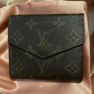 Authentic Louis Vuitton Elise wallet